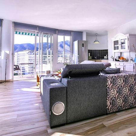 Apartamento Loft Pleno Centro, Vistas Fantasticas ตอร์เรโมลิโนส ภายนอก รูปภาพ