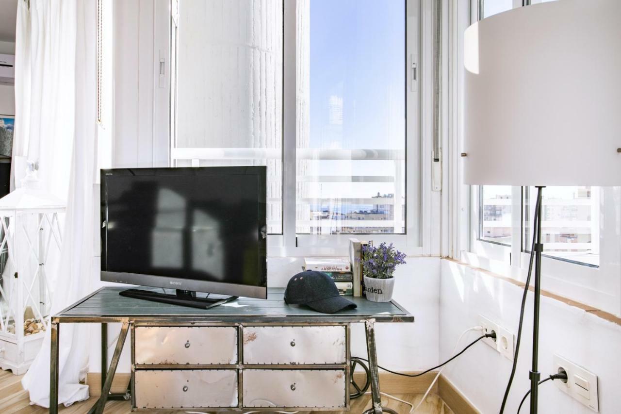 Apartamento Loft Pleno Centro, Vistas Fantasticas ตอร์เรโมลิโนส ภายนอก รูปภาพ