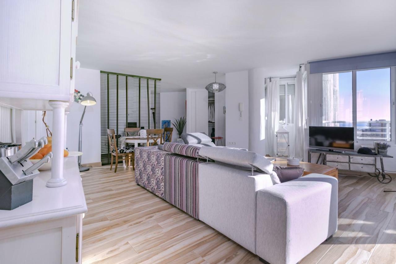 Apartamento Loft Pleno Centro, Vistas Fantasticas ตอร์เรโมลิโนส ภายนอก รูปภาพ