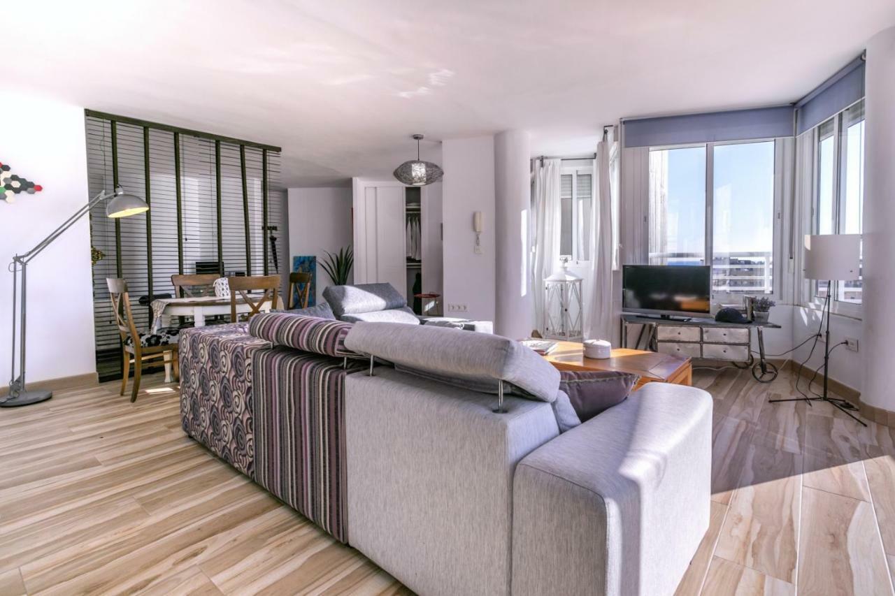 Apartamento Loft Pleno Centro, Vistas Fantasticas ตอร์เรโมลิโนส ภายนอก รูปภาพ