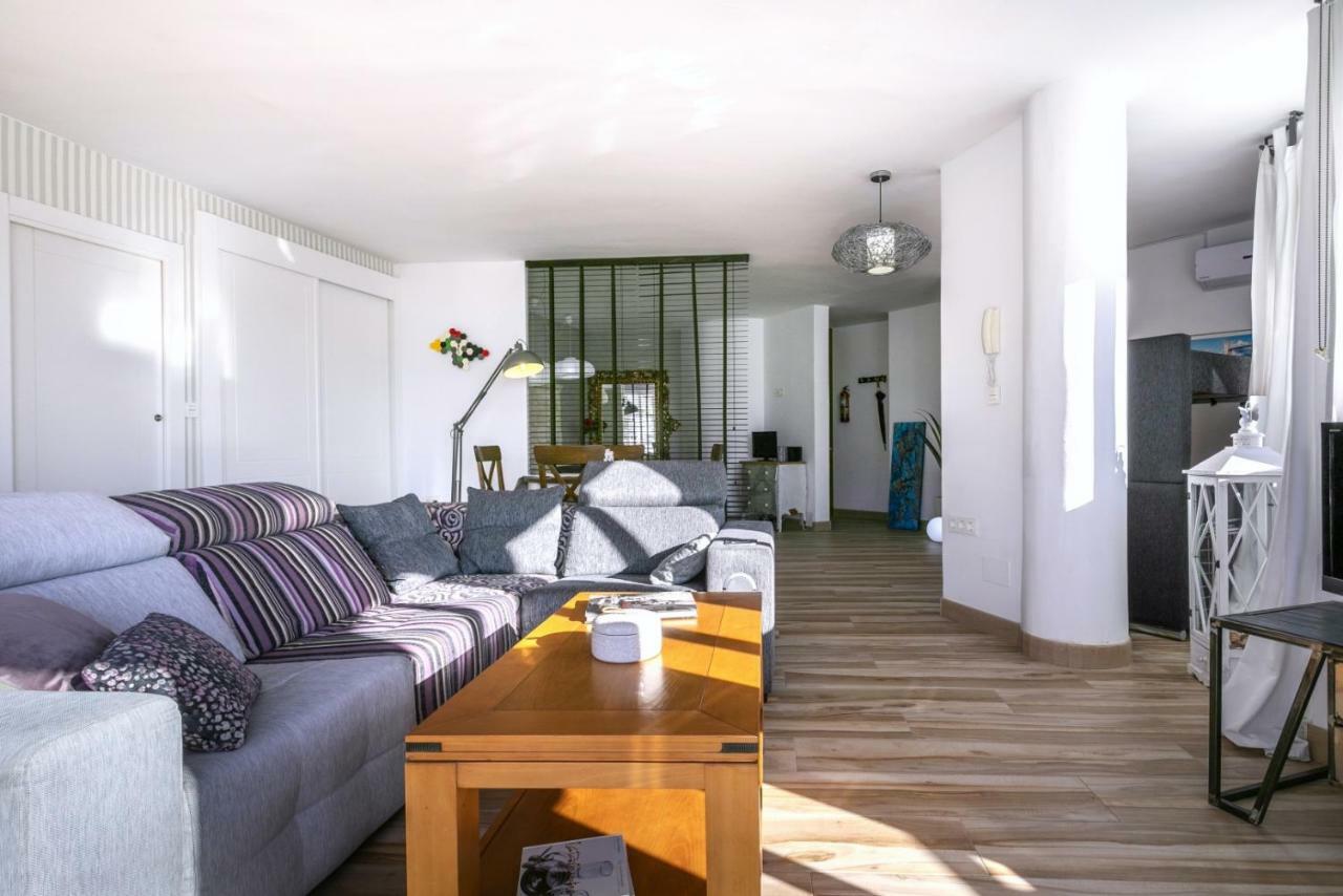 Apartamento Loft Pleno Centro, Vistas Fantasticas ตอร์เรโมลิโนส ภายนอก รูปภาพ